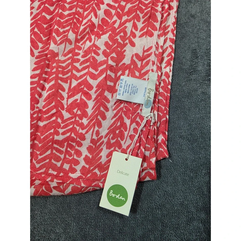 Boden Red White Leaf Print Scarf 100% Viscose Lightweight Rectangle NWT